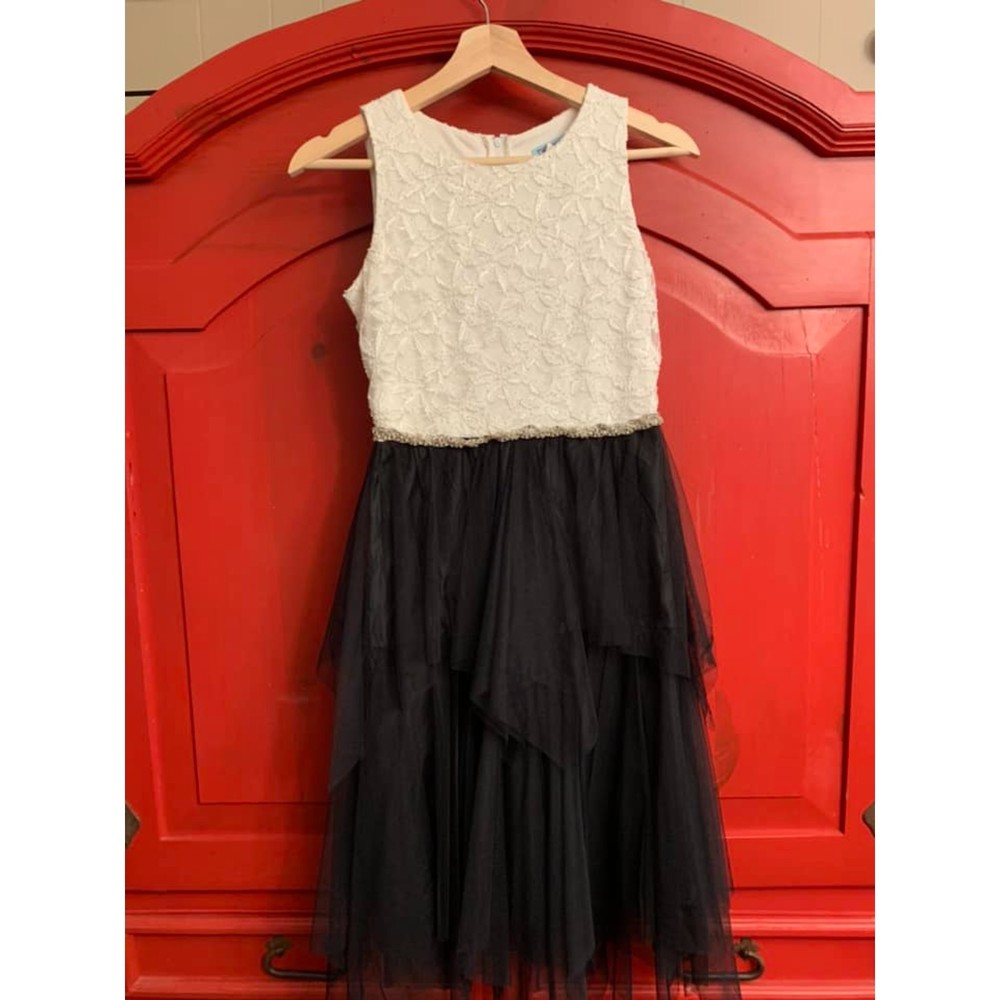 Tween Diva Brand SUNNING Sparkly Layered Tulle Skirt Rhinestone Belt Dress 16